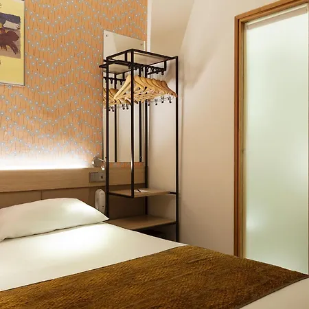 Hor Les Lumieres Hotel 3*