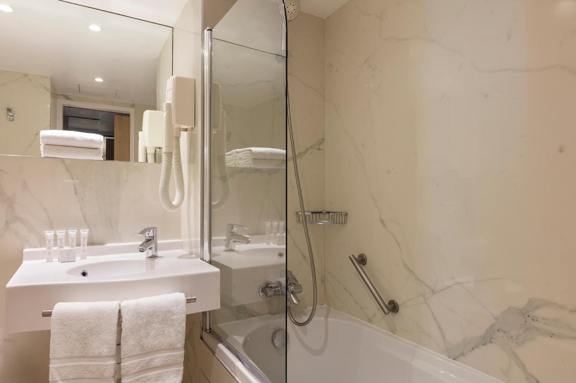 Hor Les Lumières Parigi