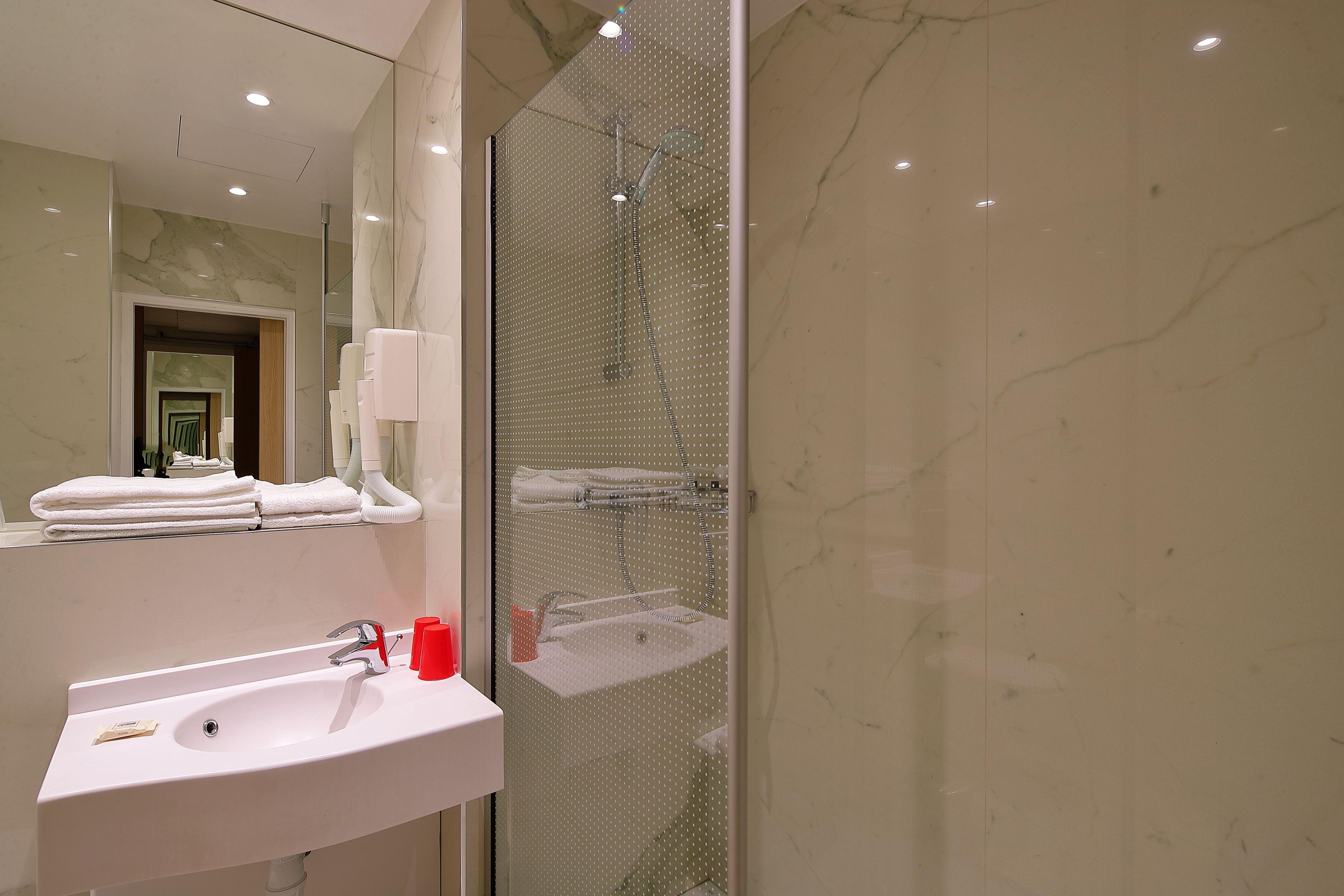 Hotel Hor Les Lumieres Paris