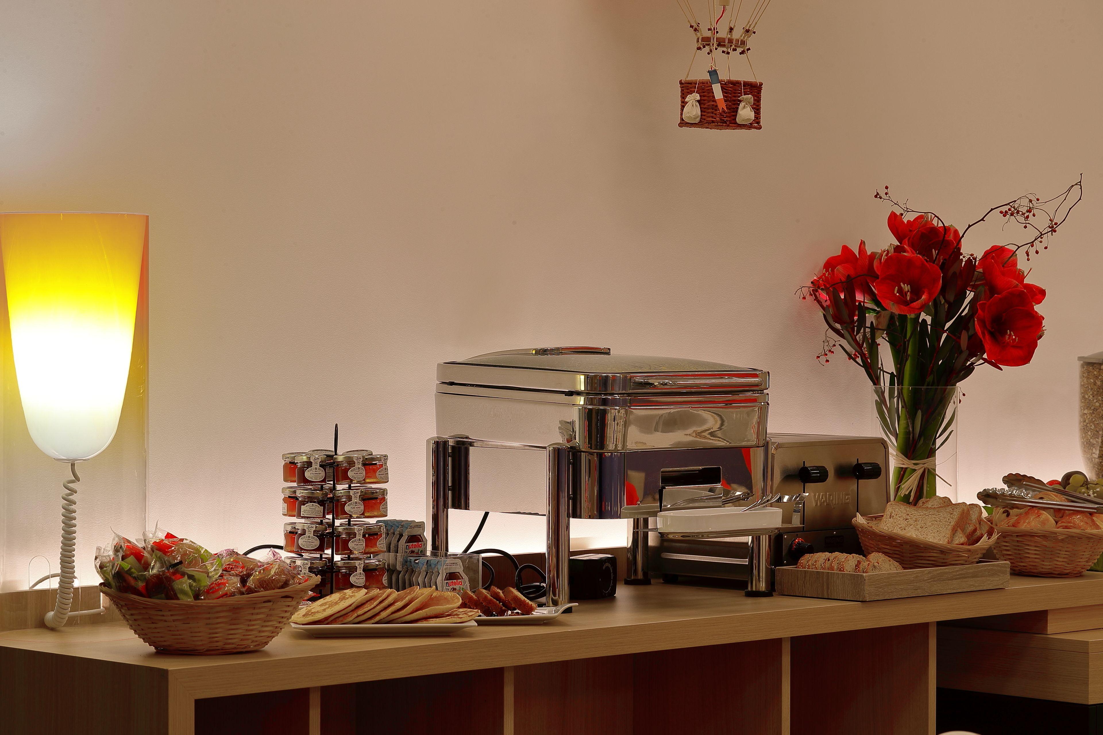 Hor Les Lumieres Paris