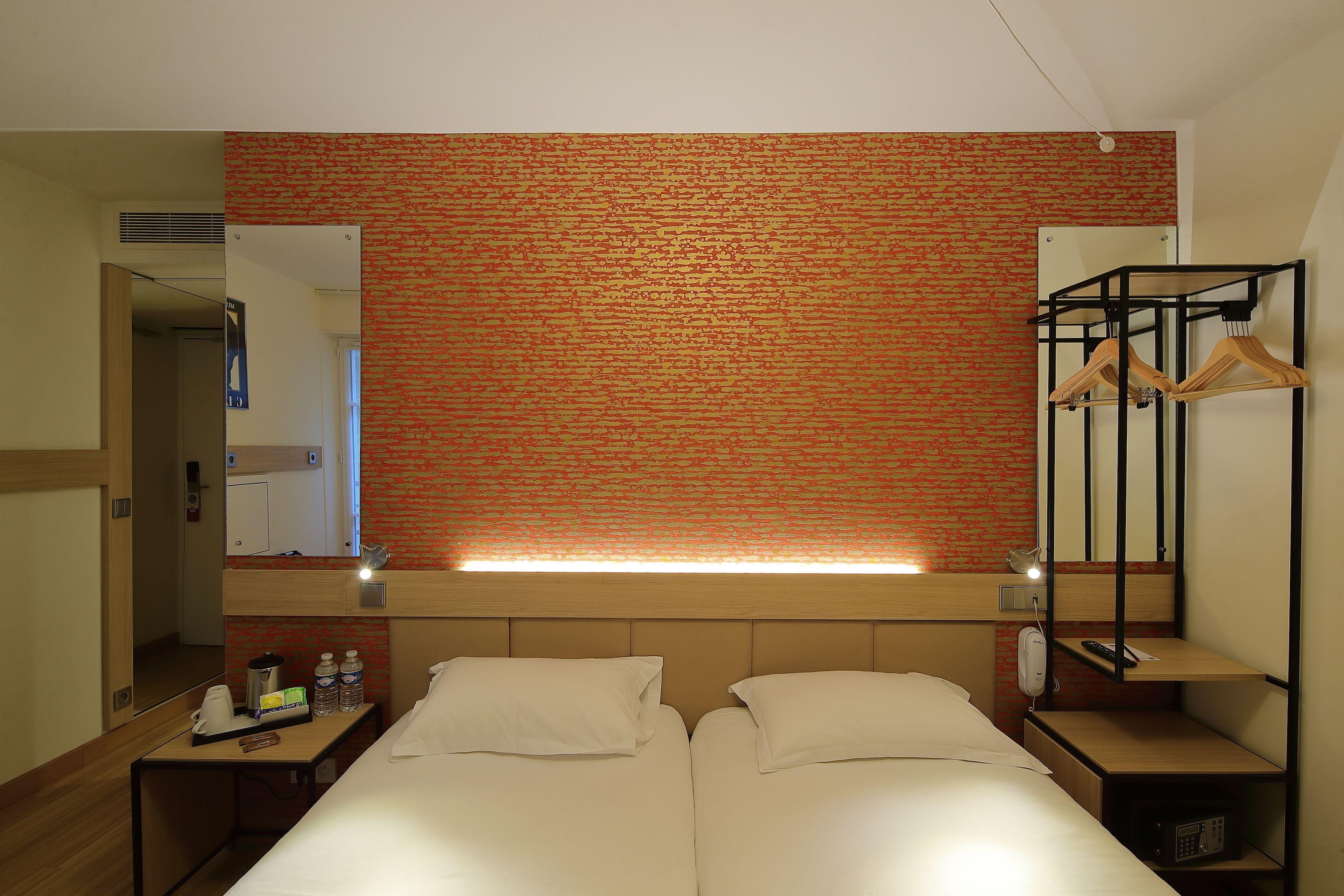 Hor Les Lumieres 3* Paris
