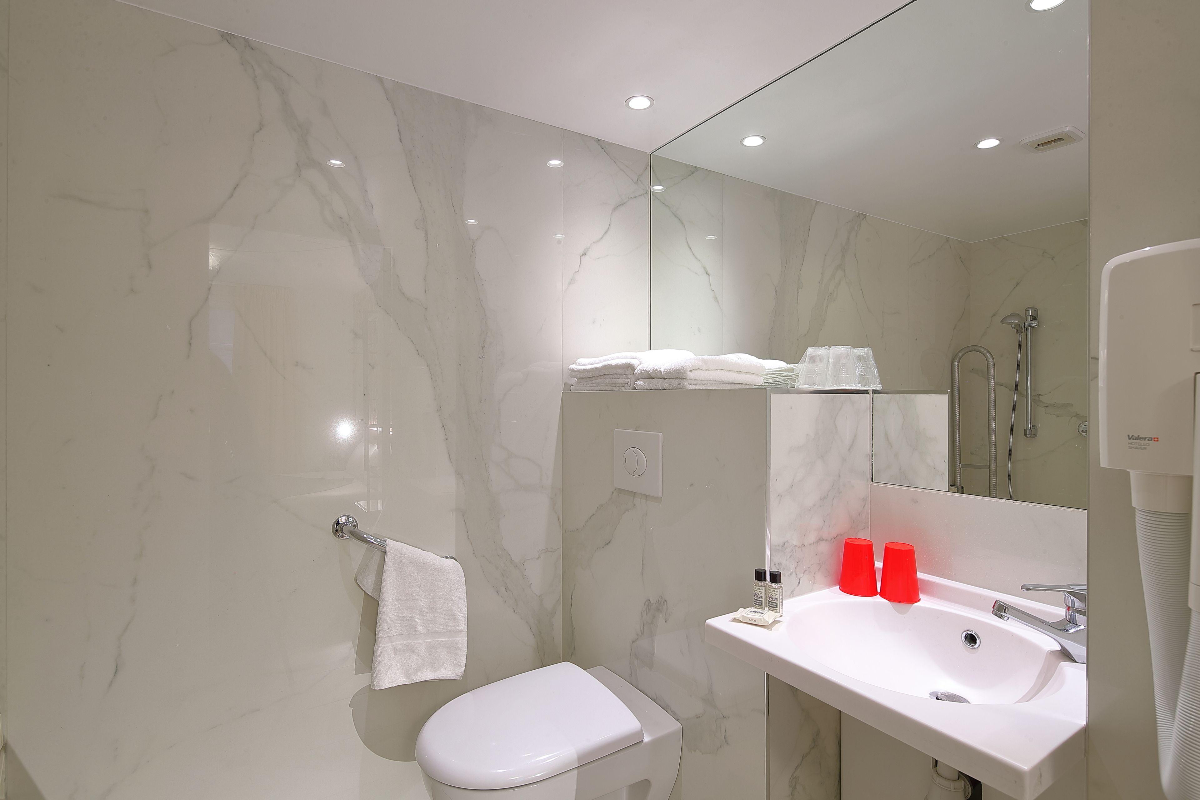 Hotel Hor Les Lumières Parigi